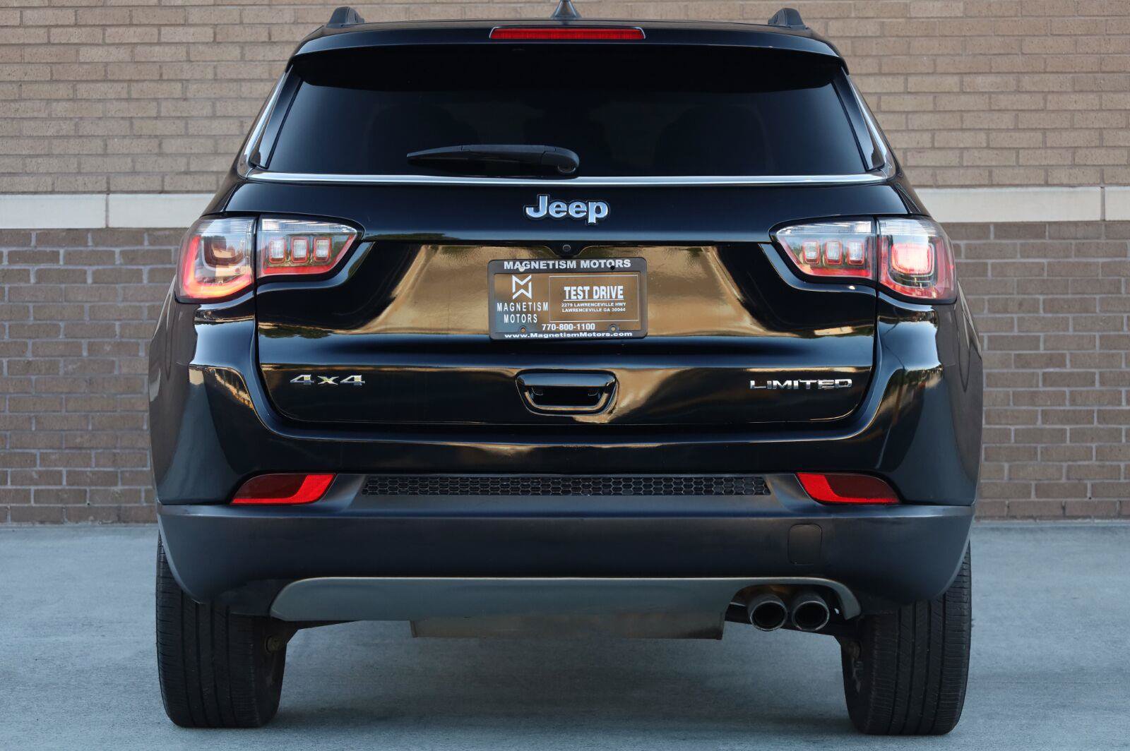 Used 2018 Jeep Compass Limited AWD/4WD image 9