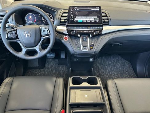 New 2026 Honda Odyssey EX-L image 14