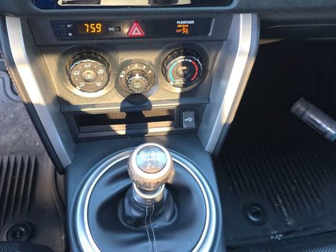 Used 2020 Toyota 86 RWD image 16