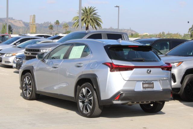 Certified 2025 Lexus UX 300h FWD image 17