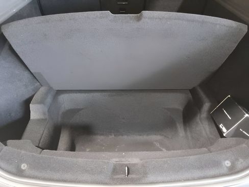Used 2026 Tesla Model Y Long Range AWD/4WD image 10