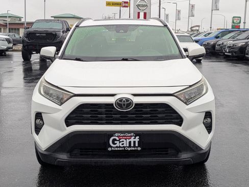 Used 2019 Toyota RAV4 XLE image 11