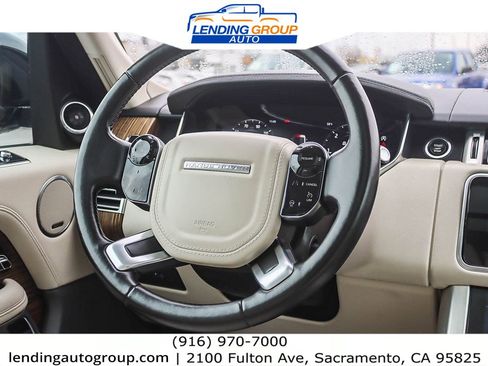 Used 2019 Land Rover Range Rover HSE image 14