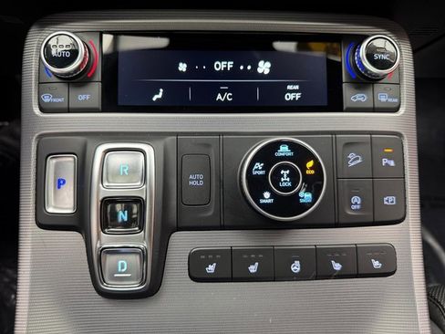 Used 2024 Hyundai Palisade Calligraphy image 19