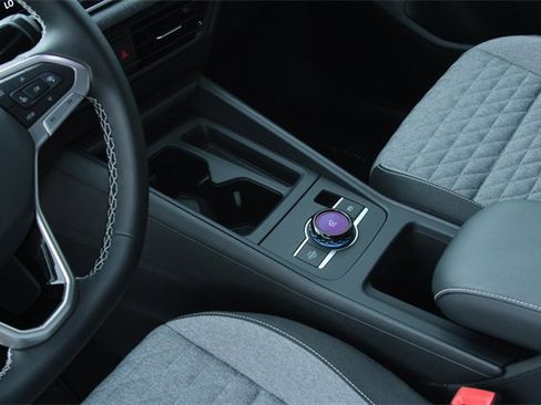 New 2025 Volkswagen Tiguan S image 10