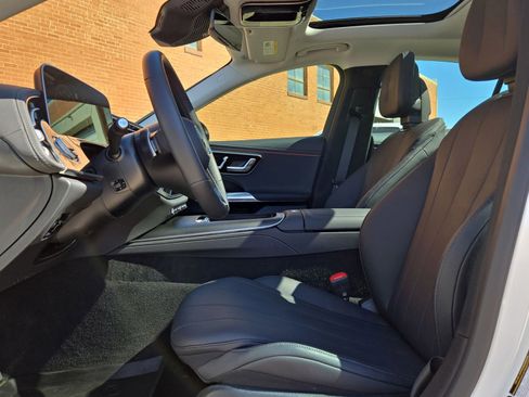 New 2025 Mercedes-Benz E 350 4MATIC Sedan image 16