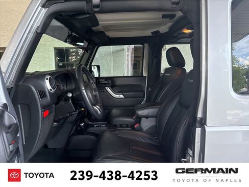 Used 2016 Jeep Wrangler Rubicon AWD/4WD image 14