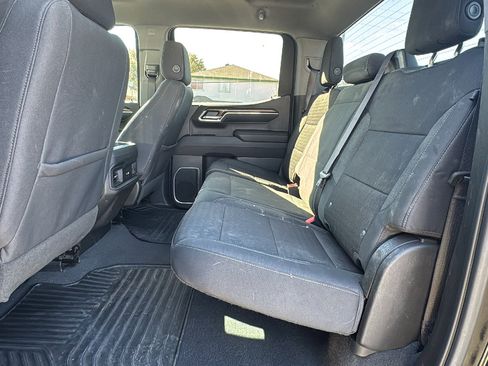 Used 2023 Chevrolet Silverado 1500 LT image 14