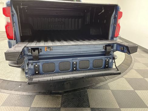 Certified 2024 Chevrolet Silverado 1500 High Country w/ Technology Package image 36