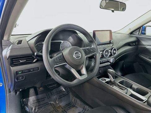 Used 2023 Nissan Sentra SV image 9