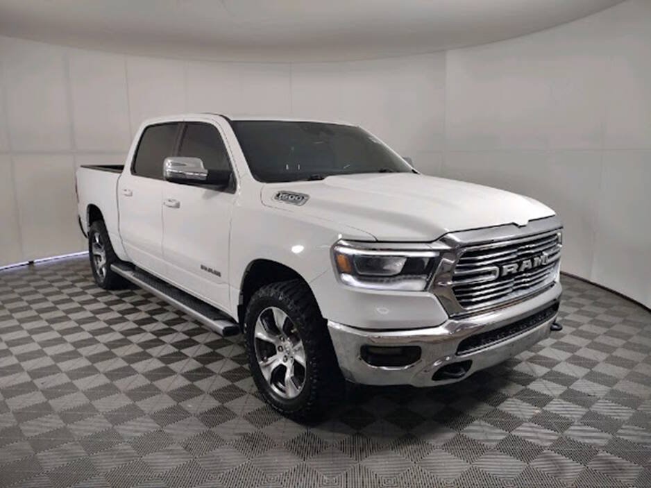 Used 2023 RAM 1500 Laramie AWD/4WD image 3