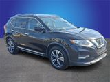 Used 2017 Nissan Rogue SL image 3