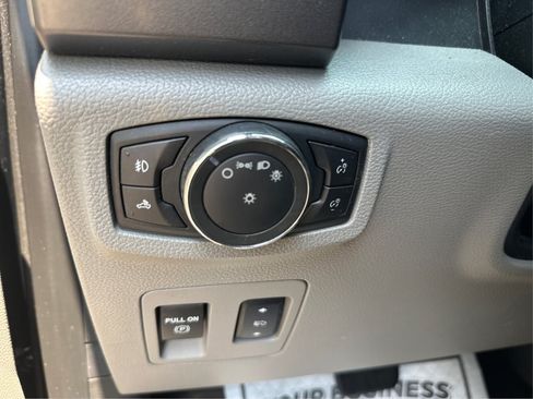 Used 2017 Ford F150 XLT w/ Equipment Group 301A Mid AWD/4WD image 18