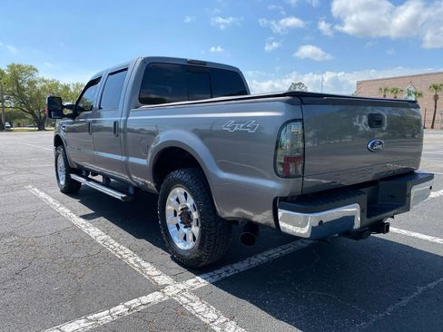 Used 2009 Ford F250 Lariat image 6