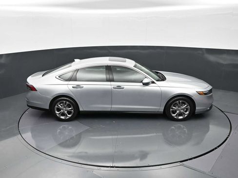 Used 2024 Honda Accord EX image 20