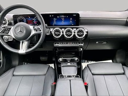 Certified 2025 Mercedes-Benz CLA 250 4MATIC image 9