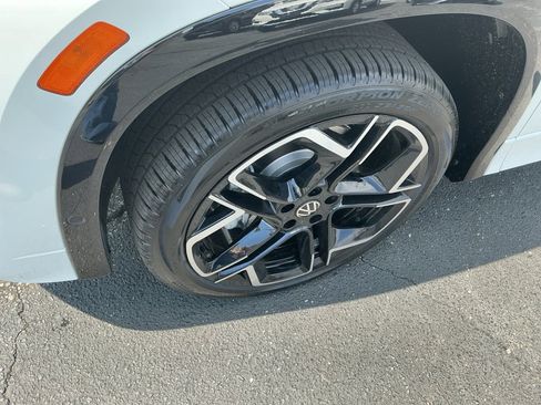 New 2026 Volkswagen Tiguan SEL R-Line AWD/4WD image 27