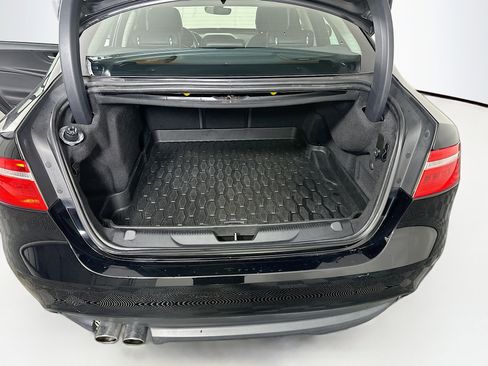 Used 2019 Jaguar XE Prestige RWD image 30