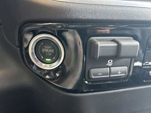 Certified 2026 GMC Sierra 1500 SLT AWD/4WD image 19