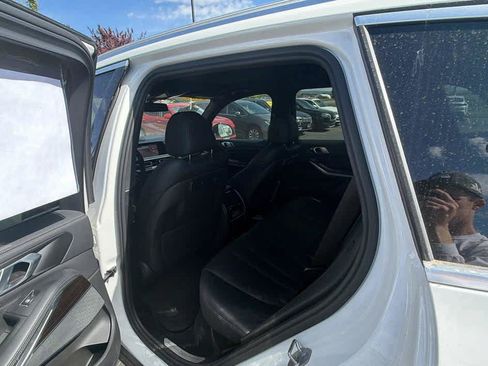 Used 2023 BMW X5 xDrive40i AWD/4WD image 19