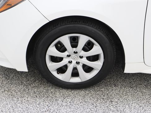 Used 2024 Toyota Corolla LE FWD image 11
