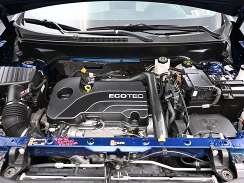 Used 2022 Chevrolet Equinox LS w/ LS Convenience Package image 30