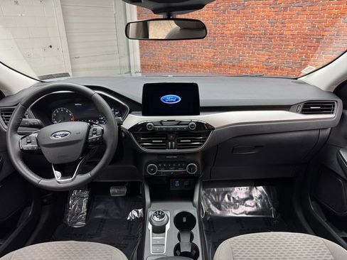 Certified 2022 Ford Escape SE w/ Cold Weather Package image 12