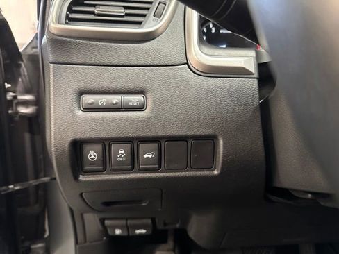 Used 2018 Nissan Murano SL w/ Moonroof Package AWD/4WD image 22
