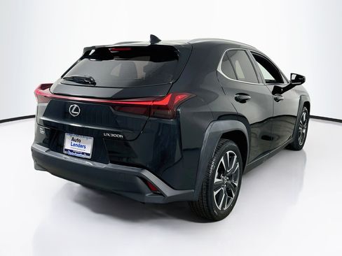 Used 2025 Lexus UX 300h FWD image 5