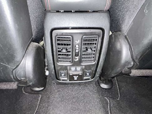 Used 2024 Dodge Durango GT AWD/4WD image 10