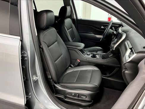 Used 2023 GMC Acadia SLT w/ Preferred Package FWD image 9