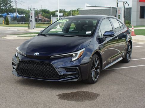 Used 2024 Toyota Corolla SE AWD/4WD image 24