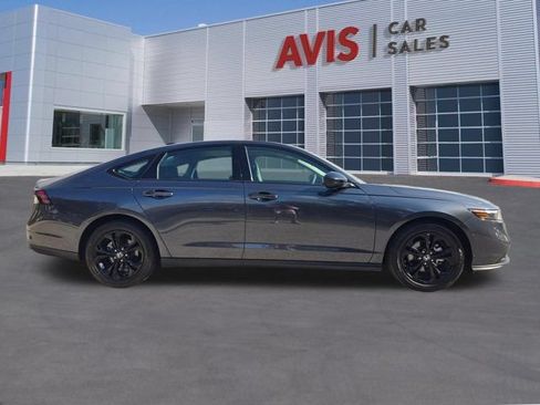 Used 2025 Honda Accord SE image 5