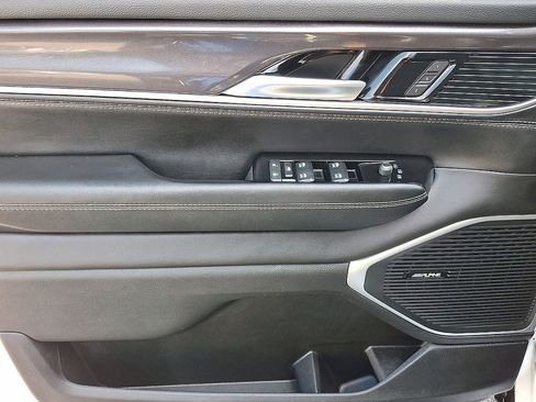 Certified 2023 Jeep Wagoneer 4WD image 16