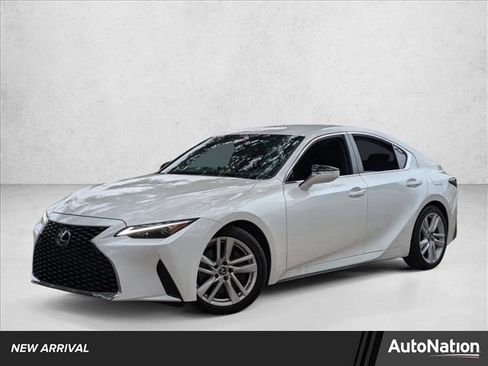 Used 2022 Lexus IS 300 image 1