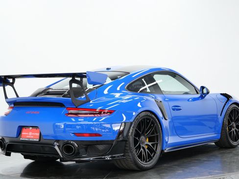 Used 2019 Porsche 911 GT2 RS RWD image 9
