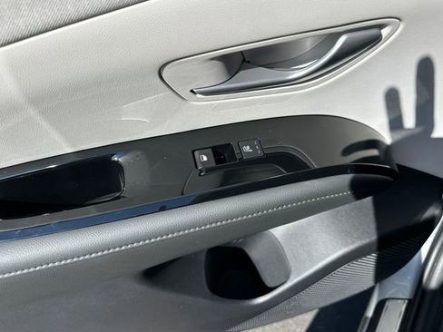 New 2026 Hyundai Tucson Limited image 17