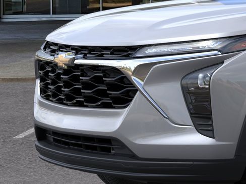 New 2026 Chevrolet Trax LS w/ LS Convenience Package FWD image 14