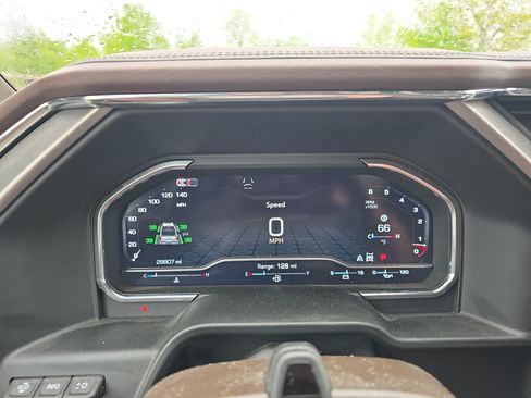 Used 2024 GMC Sierra 1500 Denali AWD/4WD image 19