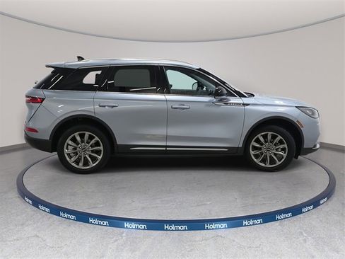 Certified 2022 Lincoln Corsair Standard w/ Premium Package image 4