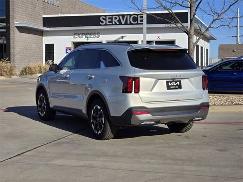 New 2026 Kia Sorento S w/ S Panoramic Sunroof Package FWD image 3