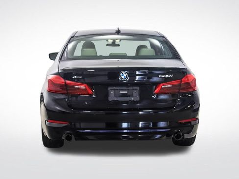 Used 2019 BMW 530i xDrive w/ Convenience Package AWD/4WD image 3