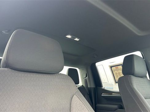 Used 2025 Chevrolet Silverado 1500 LT image 18