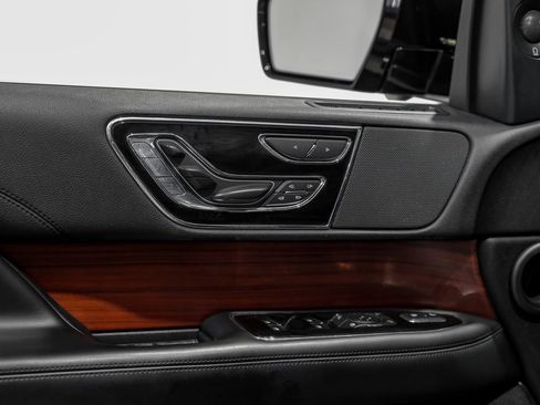 Used 2021 Lincoln Navigator Reserve image 43