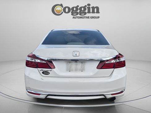 Used 2016 Honda Accord LX image 5