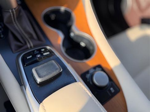 Used 2019 Lexus RX 350 FWD w/ Navigation Package image 43