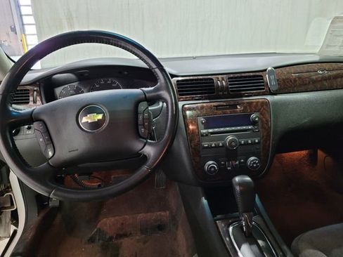 Used 2012 Chevrolet Impala LT w/ LT Sunroof Package image 4