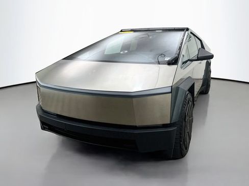 Used 2024 Tesla Cybertruck Cyberbeast AWD/4WD image 3
