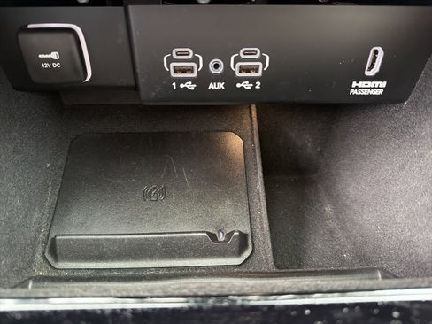 Used 2022 Jeep Wagoneer Series III w/ Premium Group I image 48