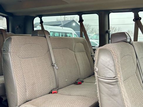 Used 2017 Chevrolet Express 3500 LT w/ LT Preferred Equipment Group image 12